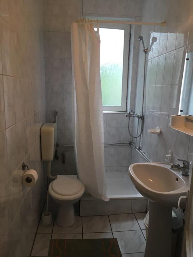 Manyi Villa バイレ・トゥシュナド エクステリア 写真