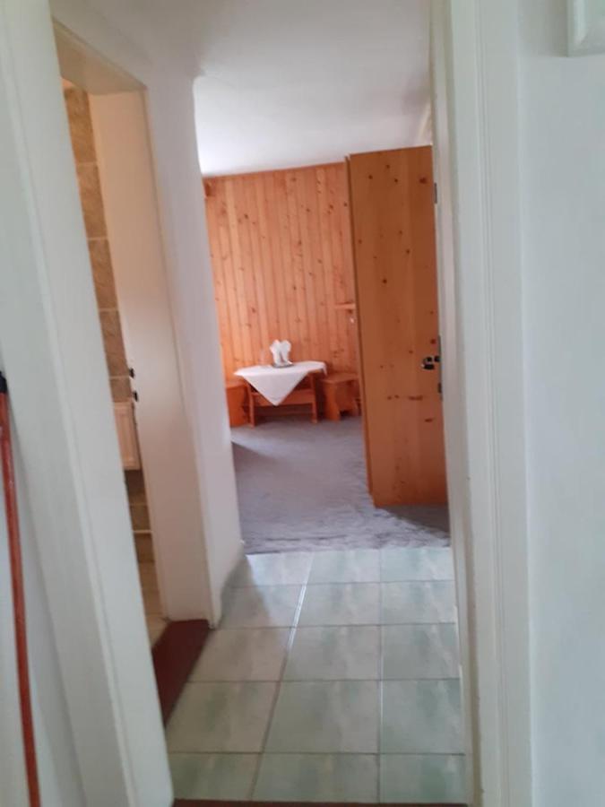 Manyi Villa バイレ・トゥシュナド エクステリア 写真