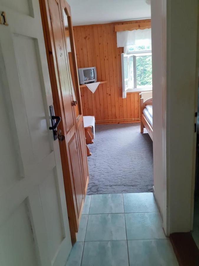 Manyi Villa バイレ・トゥシュナド エクステリア 写真